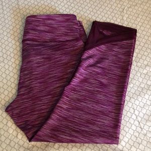 Like New Large Old Navy capris.